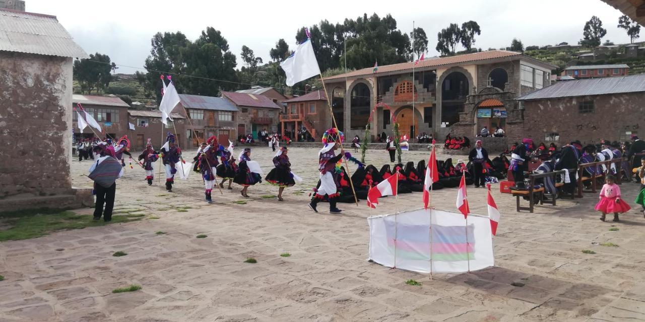 Taquile Hospedaje Mario Huillanopampa Екстер'єр фото